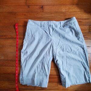 Light Blue & White Striped Womens Bermuda Length Shorts Sz 6